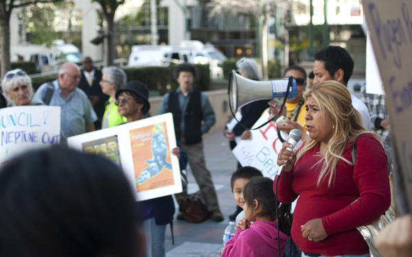 Crematorium protest 5-6-14